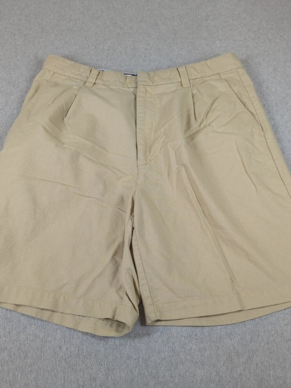 Tommy Hilfiger Shorts Mens 34 Beige Pleated Casual Chino 8" Inseam